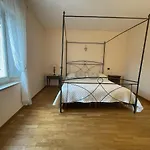 度假居 Charming Independent House In Center, Free Parking Nearby *