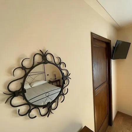 Charming Independent House In Center, Free Parking Nearby Spello