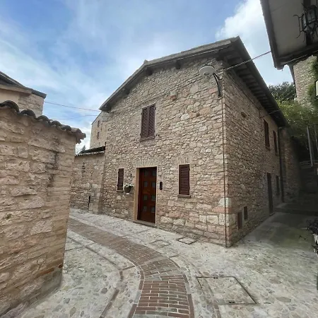 Charming Independent House In Center, Free Parking Nearby * Spello