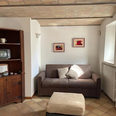 Charming Independent House In Center, Free Parking Nearby Сasa de vacaciones