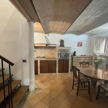 Сasa de vacaciones Charming Independent House In Center, Free Parking Nearby *