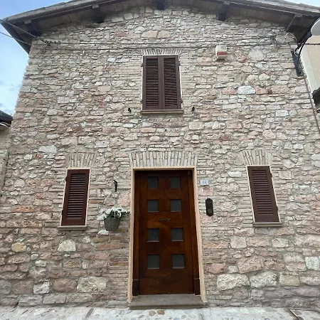 Holiday home Charming Independent House In Center, Free Parking Nearby Spello
